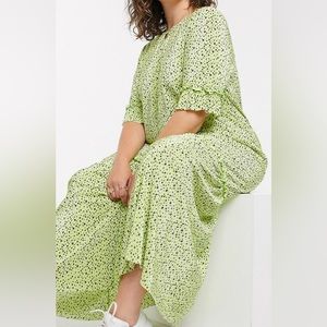 ASOS DESIGN Curve plisse maxi dress with asymmetric hem in green ditsy floral